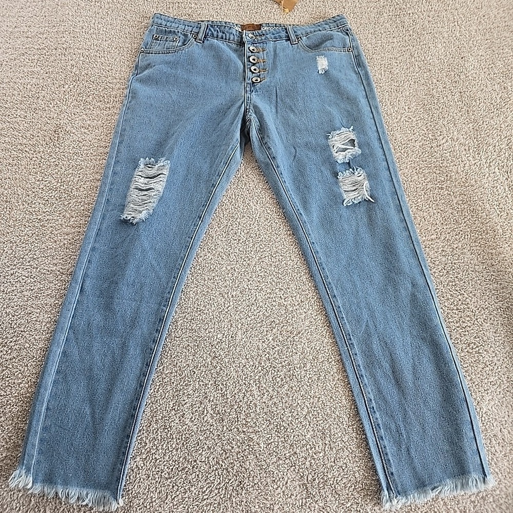 POL Distressed Button-fly Rough Hem Jeans Women's Size M Style AKP6 Festival